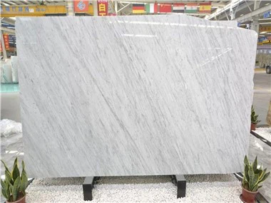 Płytka z polerowanego marmuru Carrara White