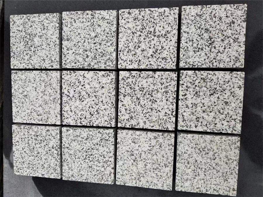 Bush hammered granite cubes Bush hammered granite cubes