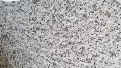 Antypoślizgowe płytki granitowe na plac publiczny
