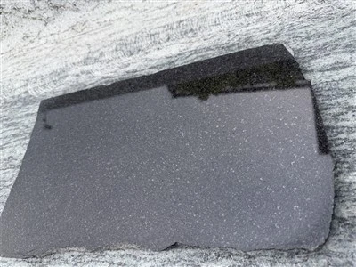 Czarny granit dla firm budowlanych